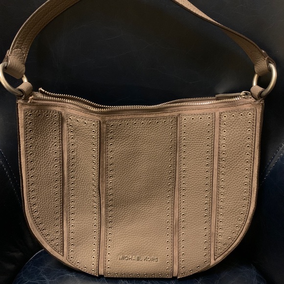 Michael Kors hobo handbag - Picture 1 of 7